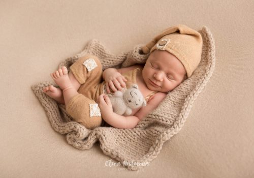 профессиональная фотосъемка новорожденного мальчика